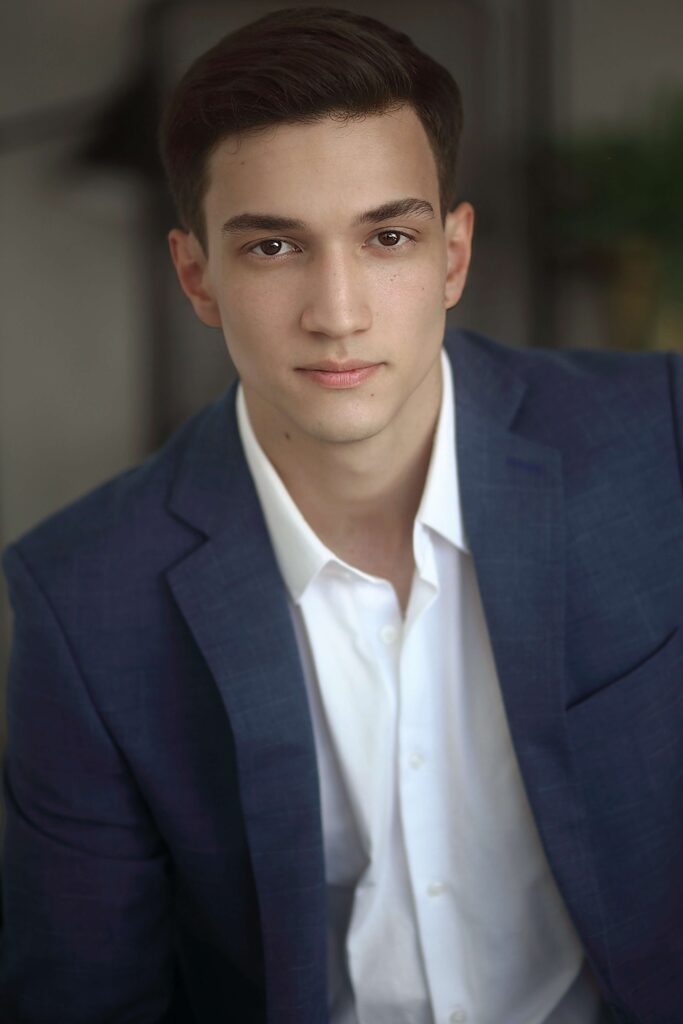 Anton Tomikhin
