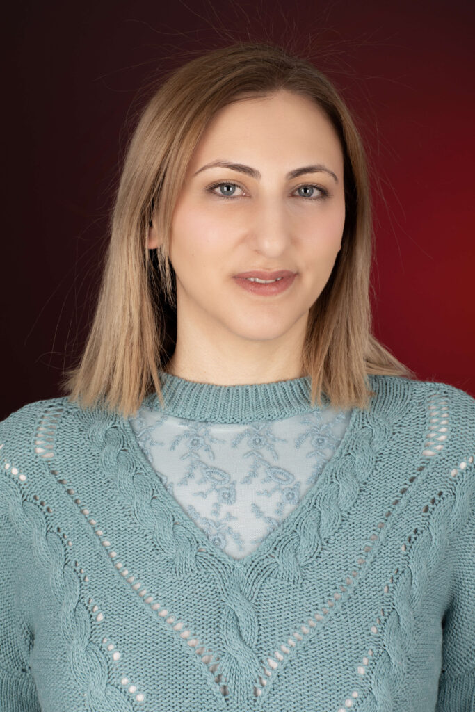 Esma Ari